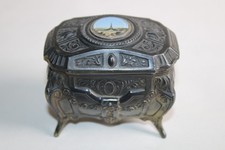 Ancien petit coffret boite à