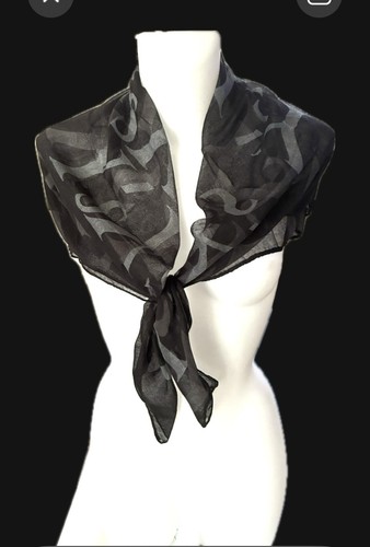 Superbe carré foulard - superbe,