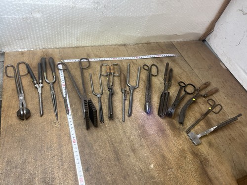 Lot pinces coiffeur - pinces,