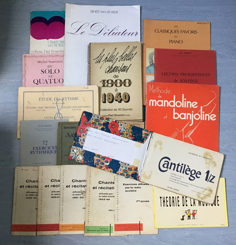 319 lot livres - 319,