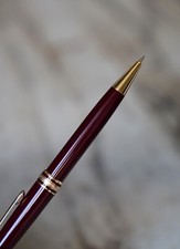 SPLENDIDE STYLO PORTE-MINES MONTBLANC MEISTERSTÜCK RESINE BORDEAUX & PL. OR 18 K