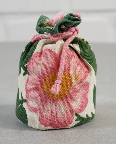 Chauffe oeufs tissu rose - en,