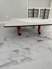 Knoll Durso 48x48 Square White