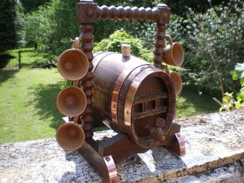 Ancien petit fût tonneau - petit,