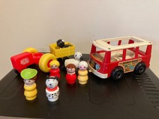 LOT Vintage Fisher Price Mini Bus 141,  tractor with trailer, 7 animals & people
