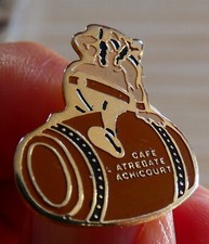 RARE PIN'S BD GALLOIS OBELIX? ON BARREL BEER PUB CAFE L'ATREBATE ACHICOURT