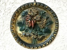 ANTIQUE 19TH CENTURY PLASTER EMBOSSED DECORATIVE WALL PLATE 
