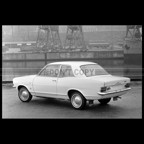 Photo 021658 vauxhall - photo,