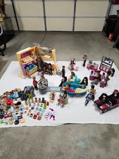 Bratz Orig.Holy Grail Lot.20 dolls/Ski resort/Tiki Bar/Salon/Diner/bubble chair/