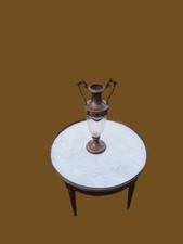 Vase ancien en bronze et verre