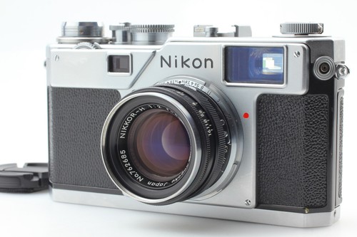 Neuf appareil photo - **neuf**,
