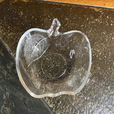 Studio Nova Pomme Clear Glass Apple Shaped Bowl With Embossed Leaf