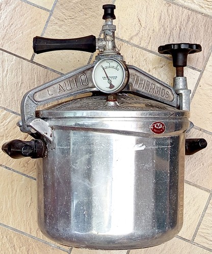Ancien autocuiseur - autocuiseur,