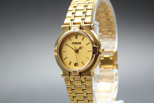 Presque comme neuve montre - neuve],