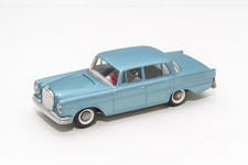 Tekno Mercedes 220 SE No Dinky