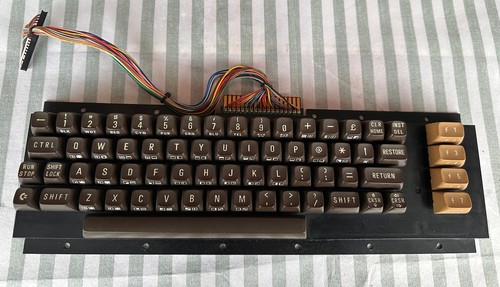Commodore breadbin clavier - 64,