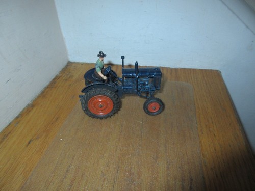 Britains 43293 fordson major - 43293,