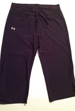 WOMENS UNDER ARMOUR CAPRIS, S