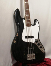 [Fender] Guitare basse