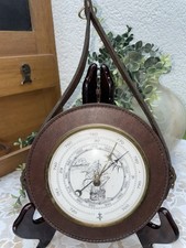Baromètre anéroïde vintage