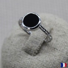 Bague argent 925 Agate noire ou Onyx, massif monture finement scultée.