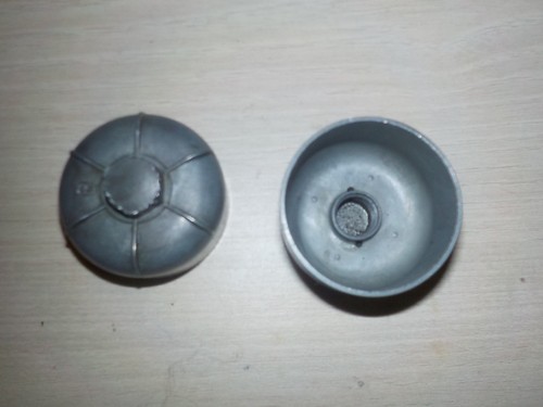 Lot cuves carburateur - cuves,