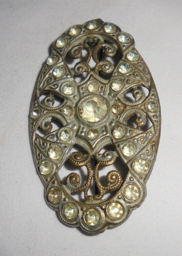 Jolie broche ovale - jolie, métal