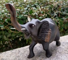   Éléphant Africain en bois