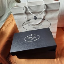 Magnifique boîte PRADA bleu