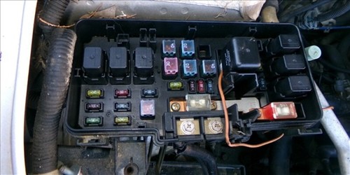 Boîtier fusibles honda hrv - honda,