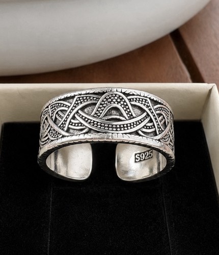 Chevalière bague motifs - /,