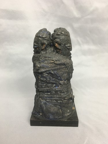 Petite fétiche statue