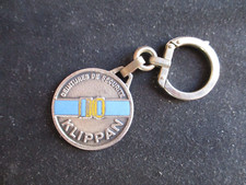 KEY RING AUGIS METAL ENAMEL SAFETY BELT KLIPPAN AUTOMOBILE