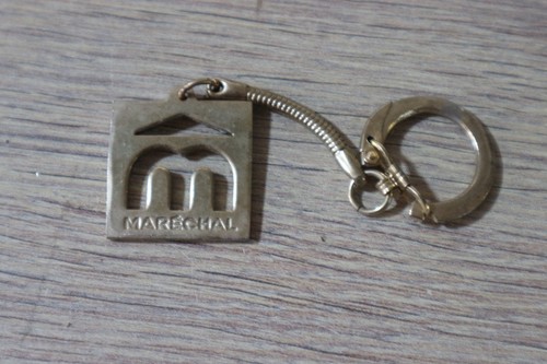 Ancien porte cle publicitaire - ancien,