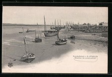 Old postcard Etaples, construction site 