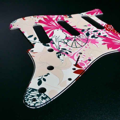 Pickguard fender strat - pickguard,
