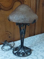 ANCIENNE LAMPE FER FORGÉ ET