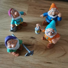 Lot de 4 figurines nains - Blanche neige - Disney - BULLY