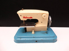 Ancienne Machine à Coudre