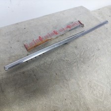 NOS TOYOTA トヨタ BODY LOWER BACK FINISH PANEL MOULDING RH CARINA TA12 #75841-19035