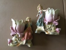 Vases anciens en biscuit de