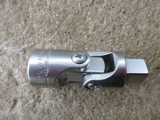 CARDAN UNIVERSEL POUR CLE A