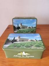 Deux boites métalliques vides en bon état Abbaye de Barroux 7x13x19 cm