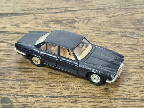 Voiture miniature jaguar xj6 - voiture,