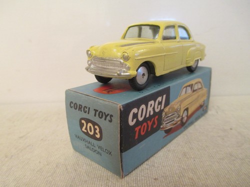 Corgi toys 203 - toys,