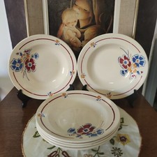 Lot n°1 de 6 assiettes