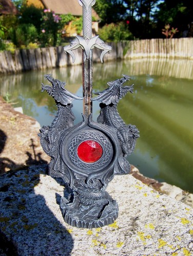 Pw90414 dragons coupe - ,
