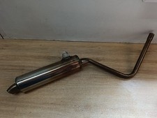 Un Silencieux d'échappement