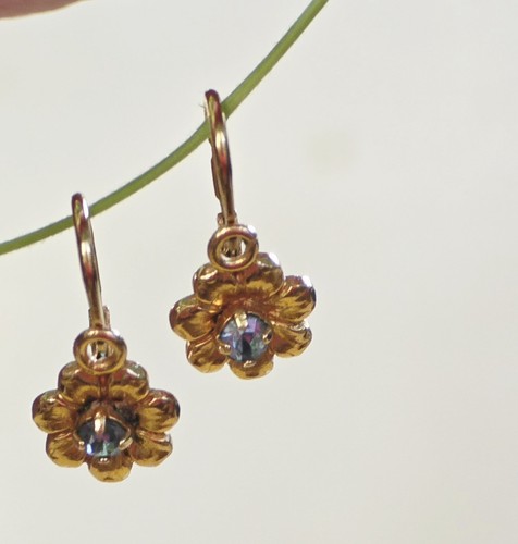 Ravissantes boucles oreilles - ravissantes, d'oreilles
