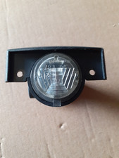 feu eclairage de plaque